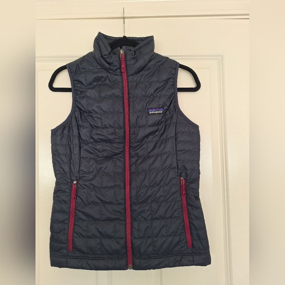 Patagonia Women's Navy Quilted Vest